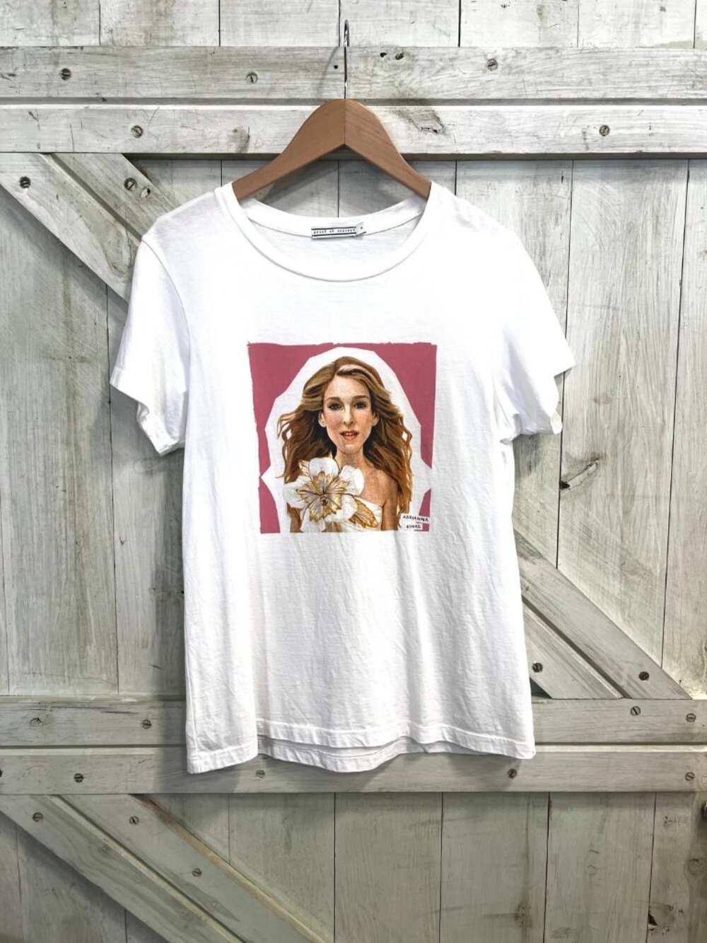 Proof of Concept Sarah Jessica Parker Tee Size M